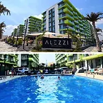 Mamaia Nord - Pool & Langa Plaja *
