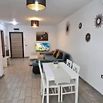Mamaia Nord - Pool & Langa Plaja