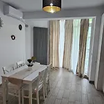 Appartement Mamaia Nord - Pool & Langa Plaja *
