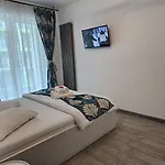 Appartement Mamaia Nord - Pool & Langa Plaja *