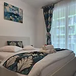 Appartement Mamaia Nord - Pool & Langa Plaja