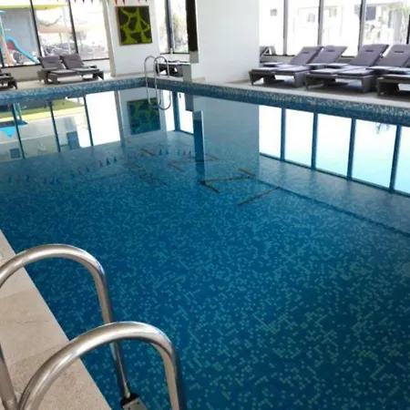 Mamaia Nord - Pool & Langa Plaja Apartamento Năvodari