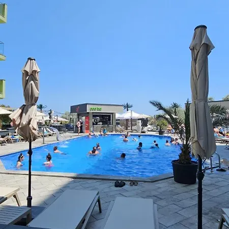 Mamaia Nord - Pool & Langa Plaja Apartamento Năvodari