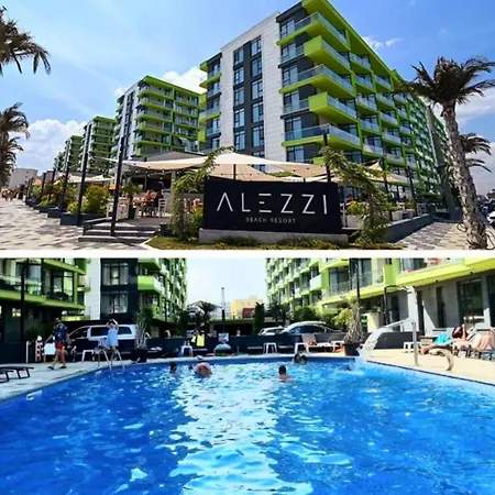 Mamaia Nord - Pool & Langa Plaja *