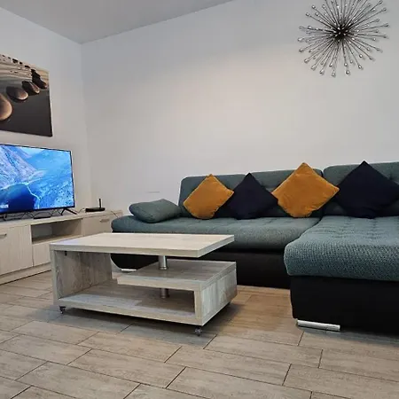 Appartement Mamaia Nord - Pool & Langa Plaja
