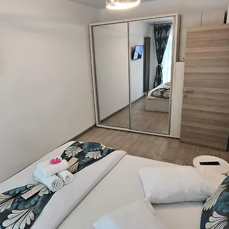 Appartement Mamaia Nord - Pool & Langa Plaja