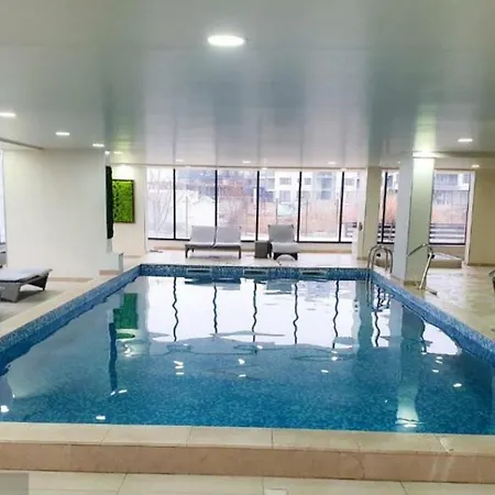 Mamaia Nord - Pool & Langa Plaja Apartamento